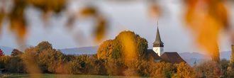Herbstblaetter-Kirche-Banner2