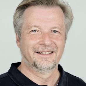 Iwan Schulthess-02